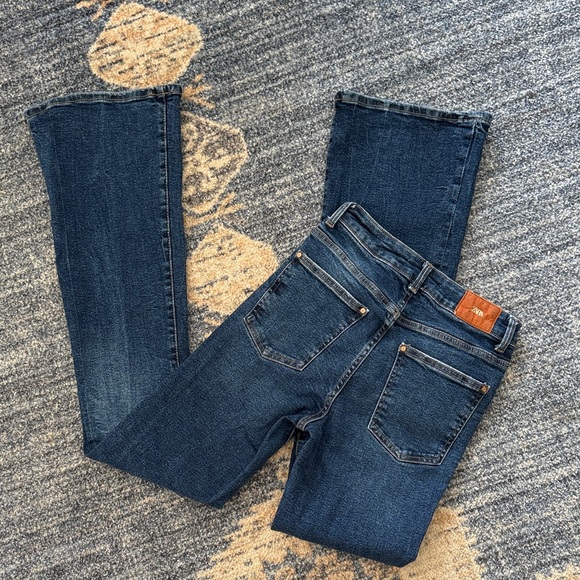 Zara Dark Blue High Waist Flared Jeans - Picture 3 of 4